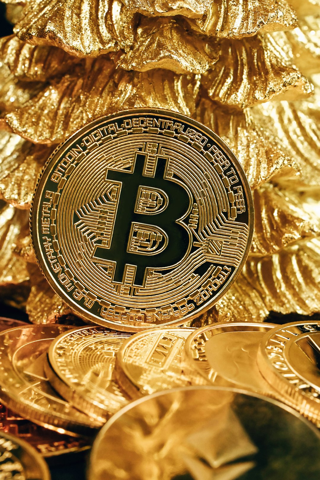 why-choose-us-02 A Bitcoin leaning on a gold pine tree